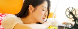 清新气质美女养眼写真图片